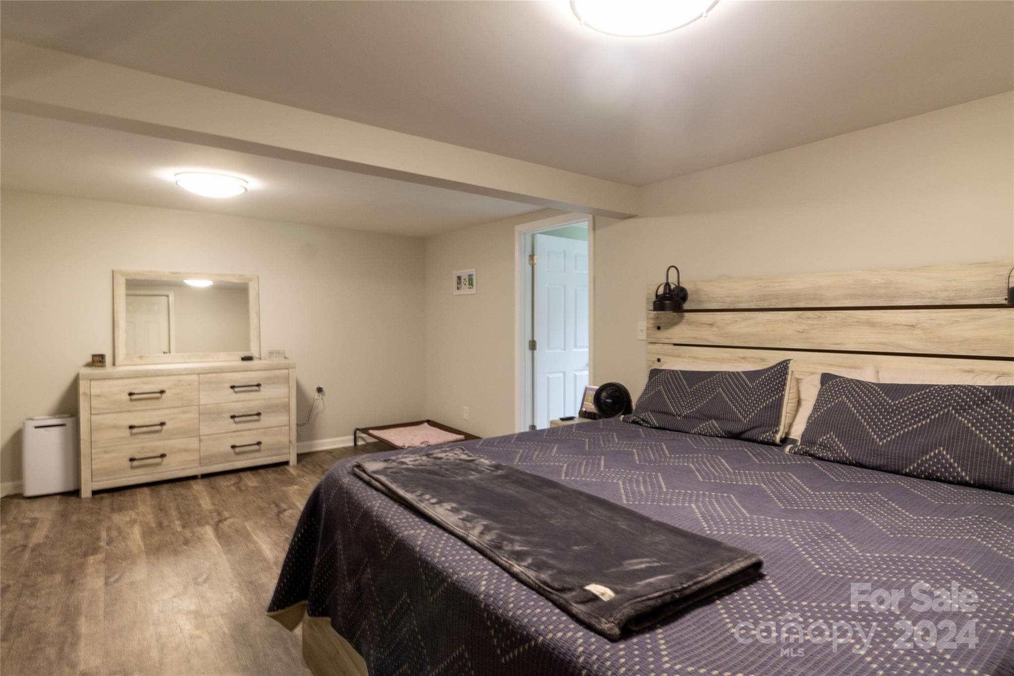 Single Family Residence at Kings Mountain, photo 8 of 27