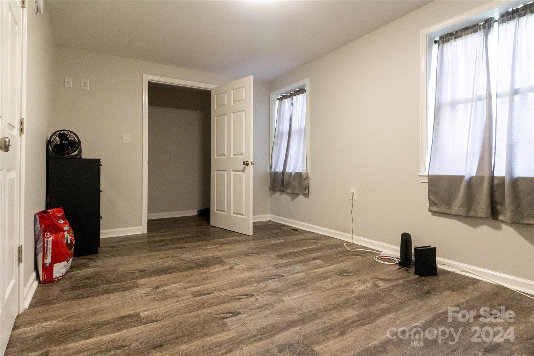 Single Family Residence at Kings Mountain, photo 14 of 27