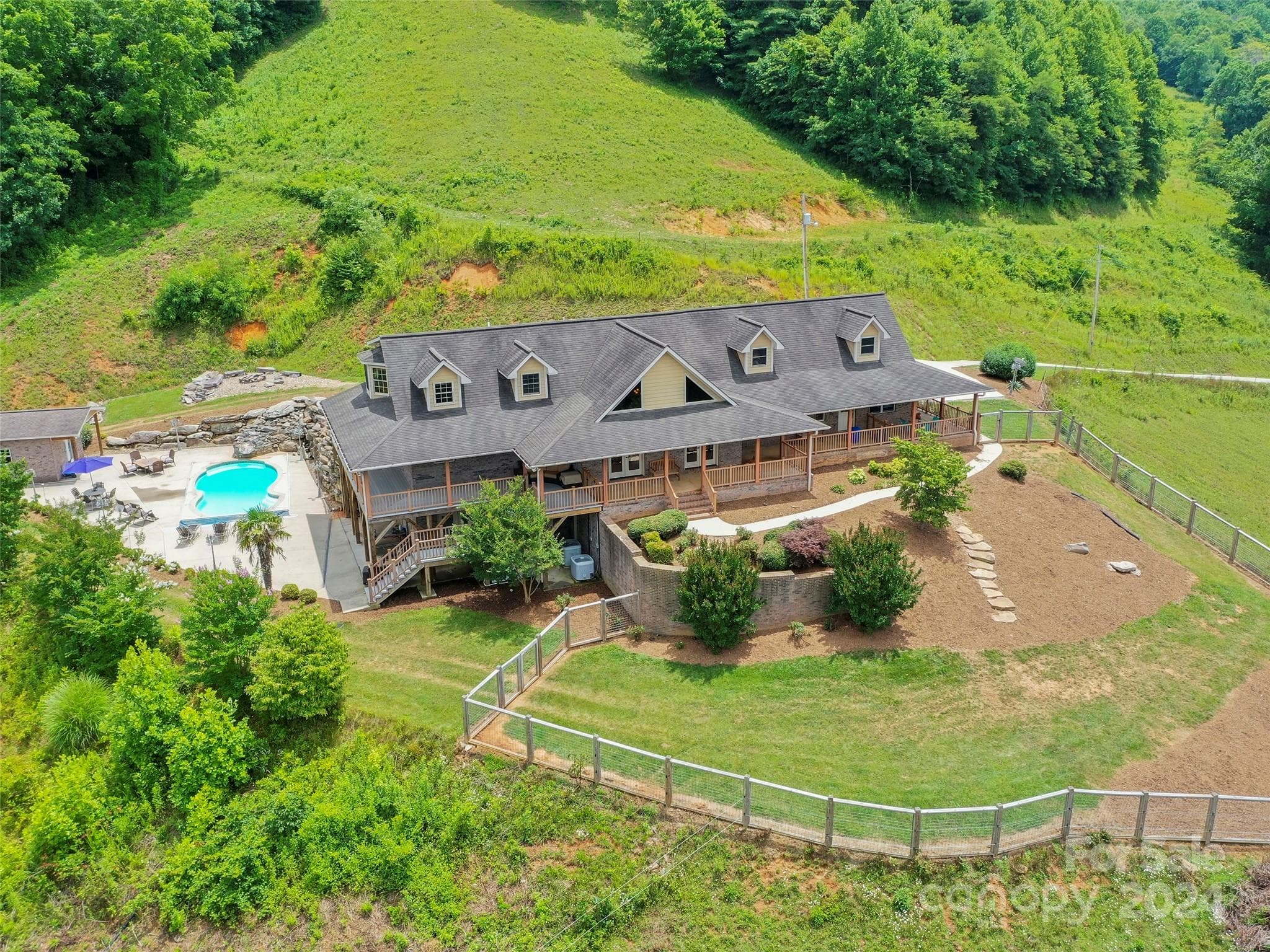Single Family Residence at Clyde, photo 3 of 47