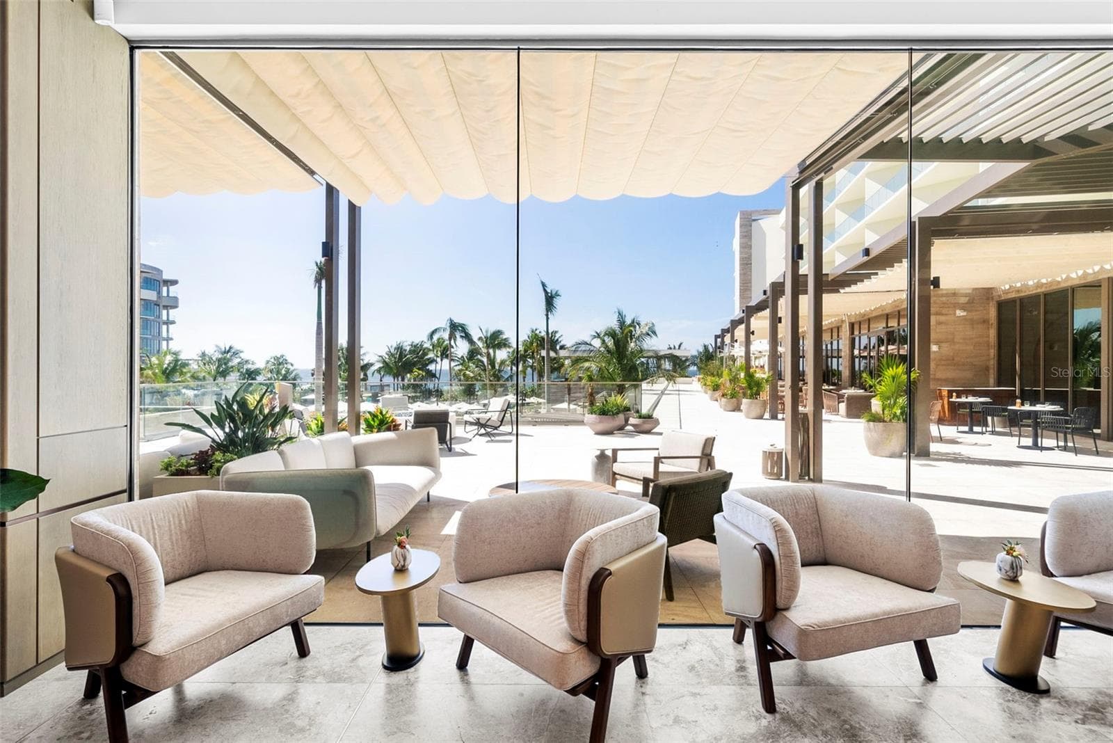 St. Regis Lobby Bar - 1591 GULF OF MEXICO DR #413, LONGBOAT KEY