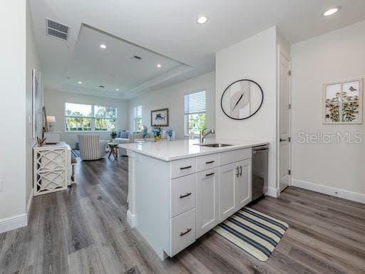 Typical Kitchen looking into Great Room - 124 CLIFTON WAY, VENICE