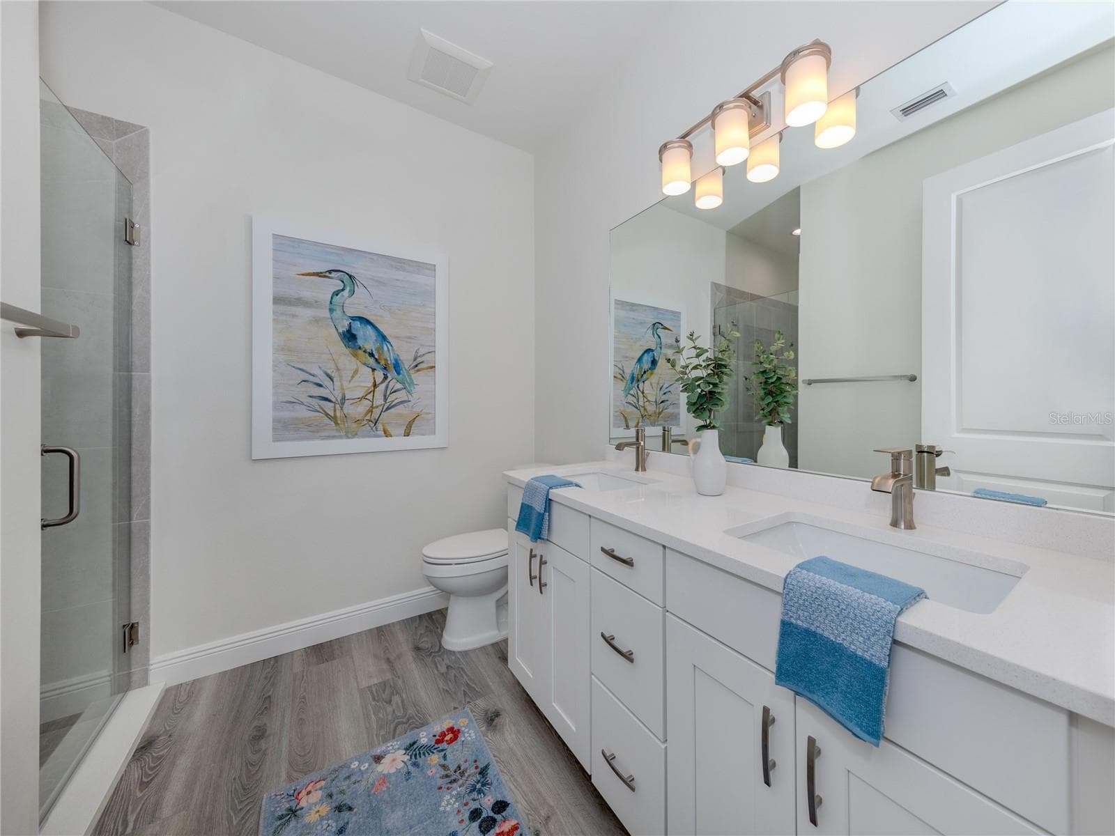Typical Owner's Suite Bathroom - 124 CLIFTON WAY, VENICE