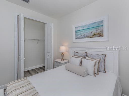 Typical Guest Bedroom - 124 CLIFTON WAY, VENICE