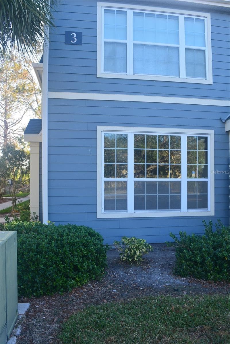 End Unit Lateral Facade - 5701 SOLDIER CIR #104, SARASOTA