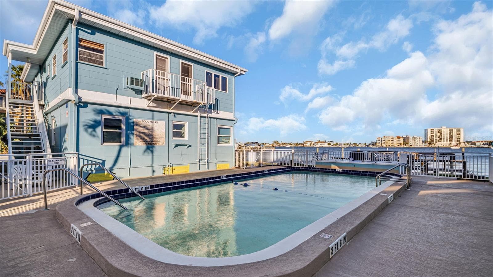 Condo - Hotel at 483 E SHORE DR #D3, CLEARWATER BEACH, photo 15 of 35