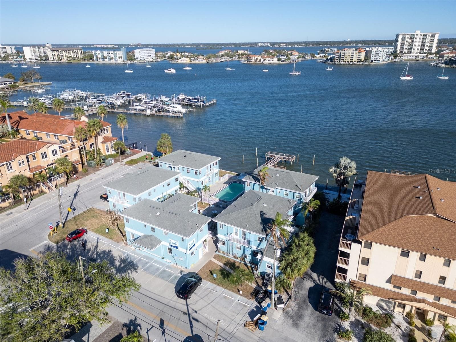 Condo - Hotel at 483 E SHORE DR #D3, CLEARWATER BEACH, photo 31 of 35