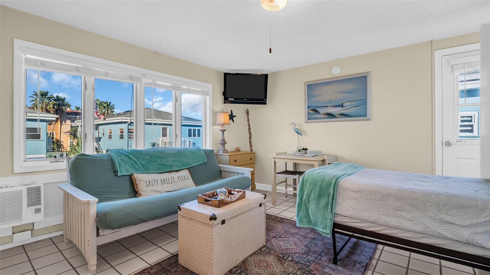 Condo - Hotel at 483 E SHORE DR #D4, CLEARWATER BEACH, photo 7 of 23