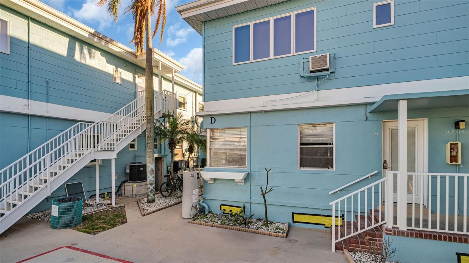 Condo - Hotel at 483 E SHORE DR #D4, CLEARWATER BEACH, photo 14 of 23