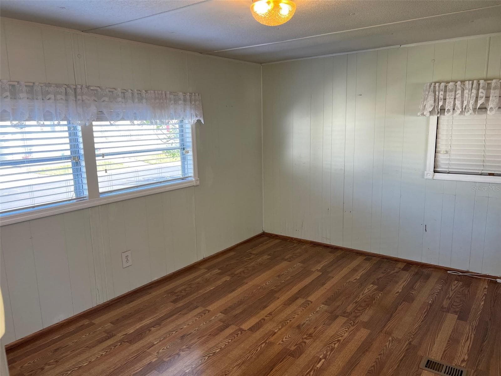 Mobile Home at 11300 124TH AVE #150, LARGO, photo 21 of 25