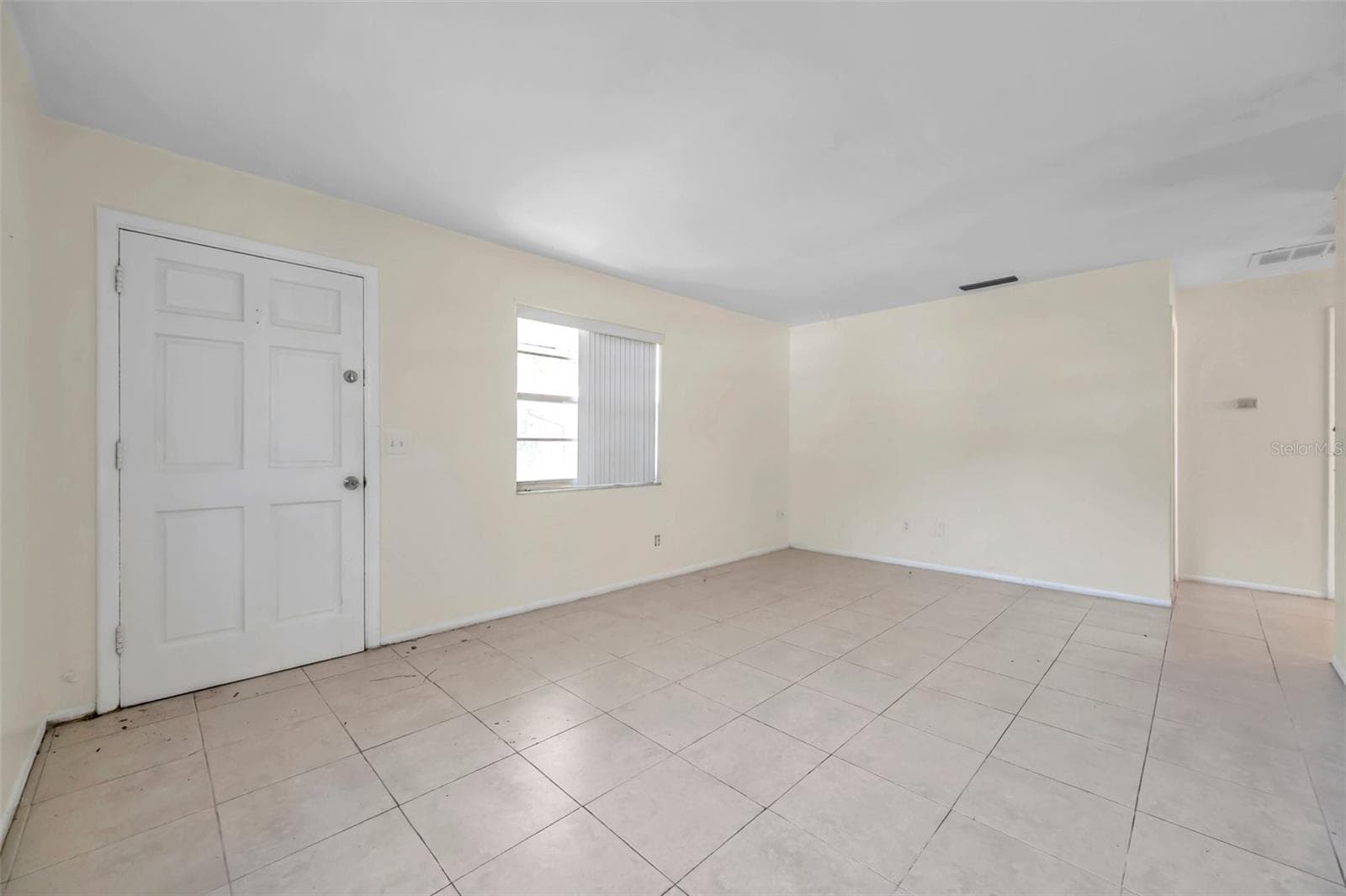 Duplex at 1005 LAKE PALMS DR, LARGO, photo 7 of 11