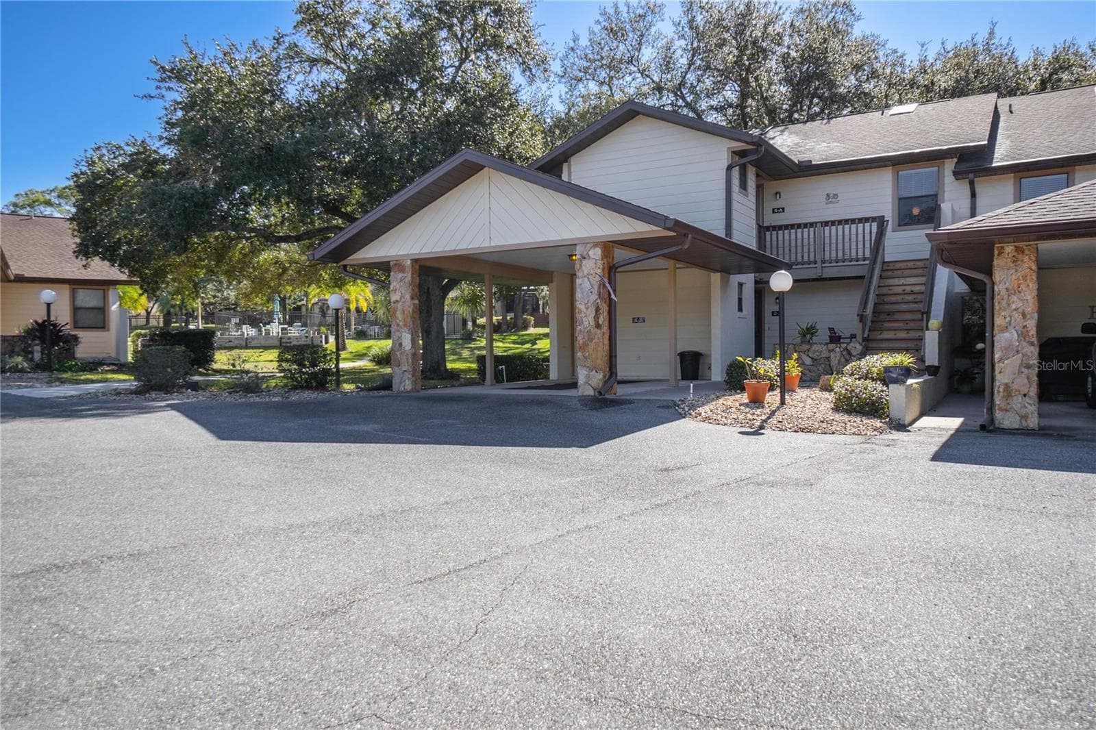 240 E GLASSBORO CT #4A