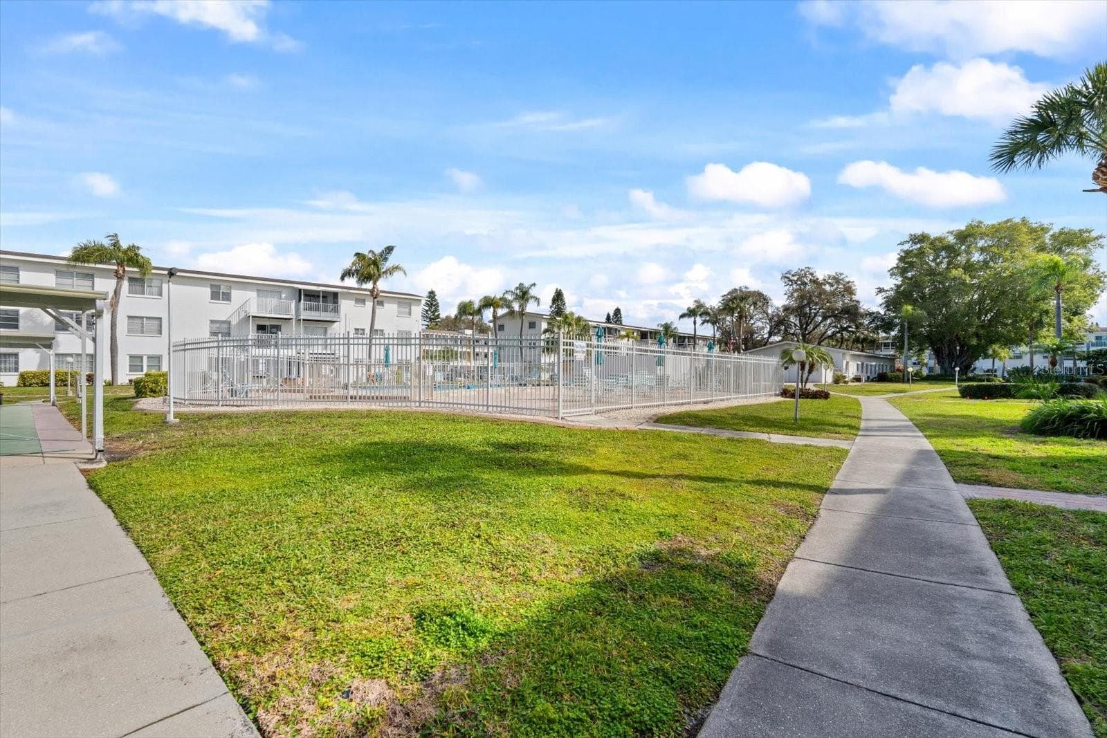 Condominium at 5902 GARDEN LN #A24, BRADENTON, photo 31 of 34