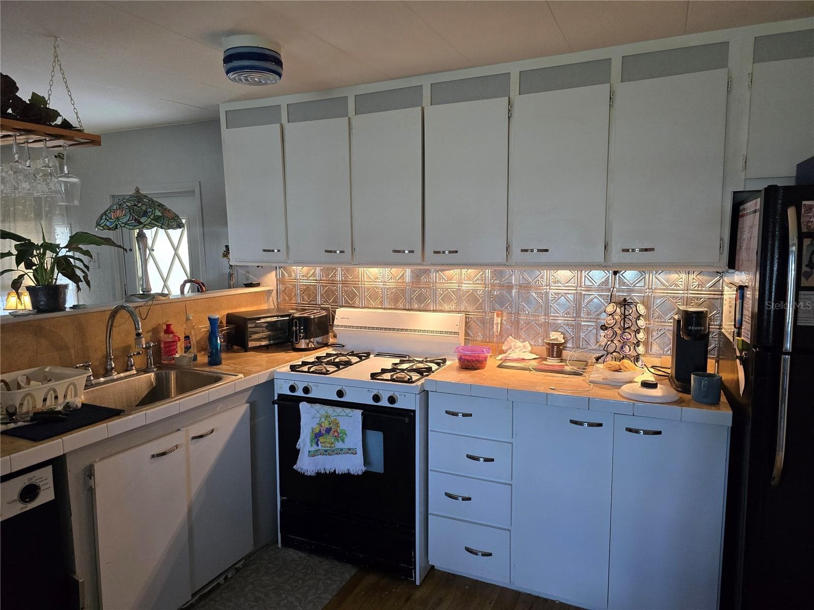 Mobile Home at 5316 53RD AVE E #F21, BRADENTON, photo 4 of 19