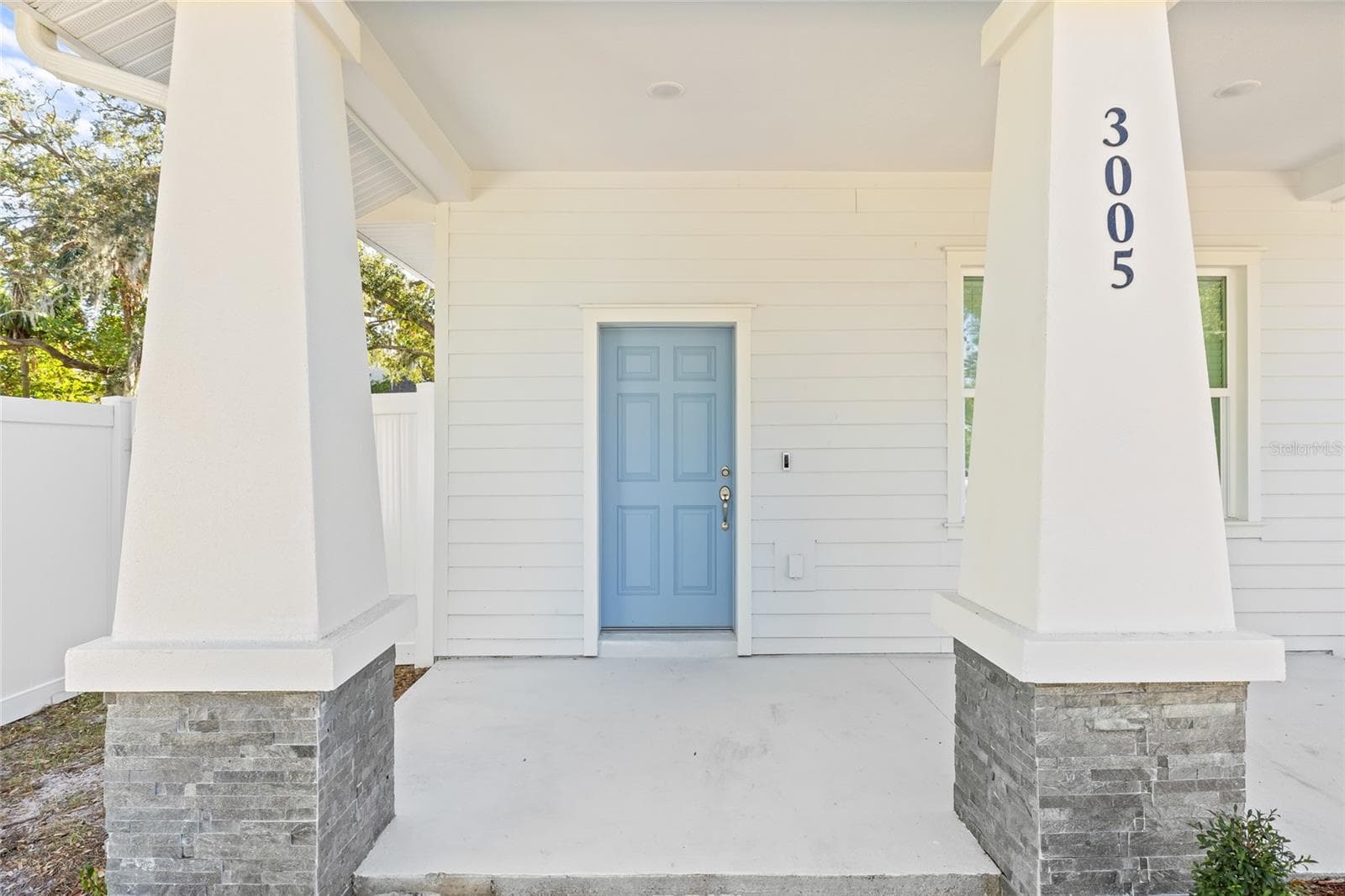 Single Family Residence at 3005 E 17TH AVE, TAMPA, photo 6 of 54