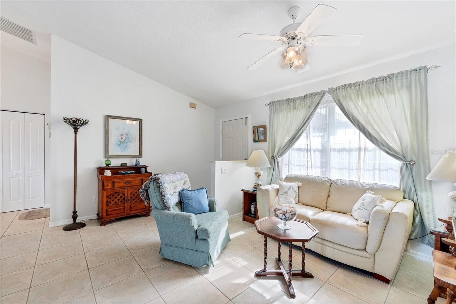 Single Family Residence at 15500 LONGVIEW RD, PORT CHARLOTTE, photo 9 of 42