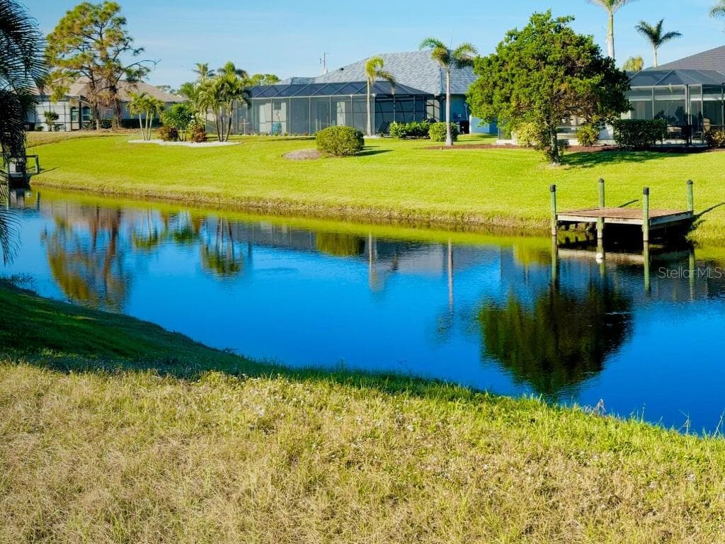 683 ROTONDA CIR