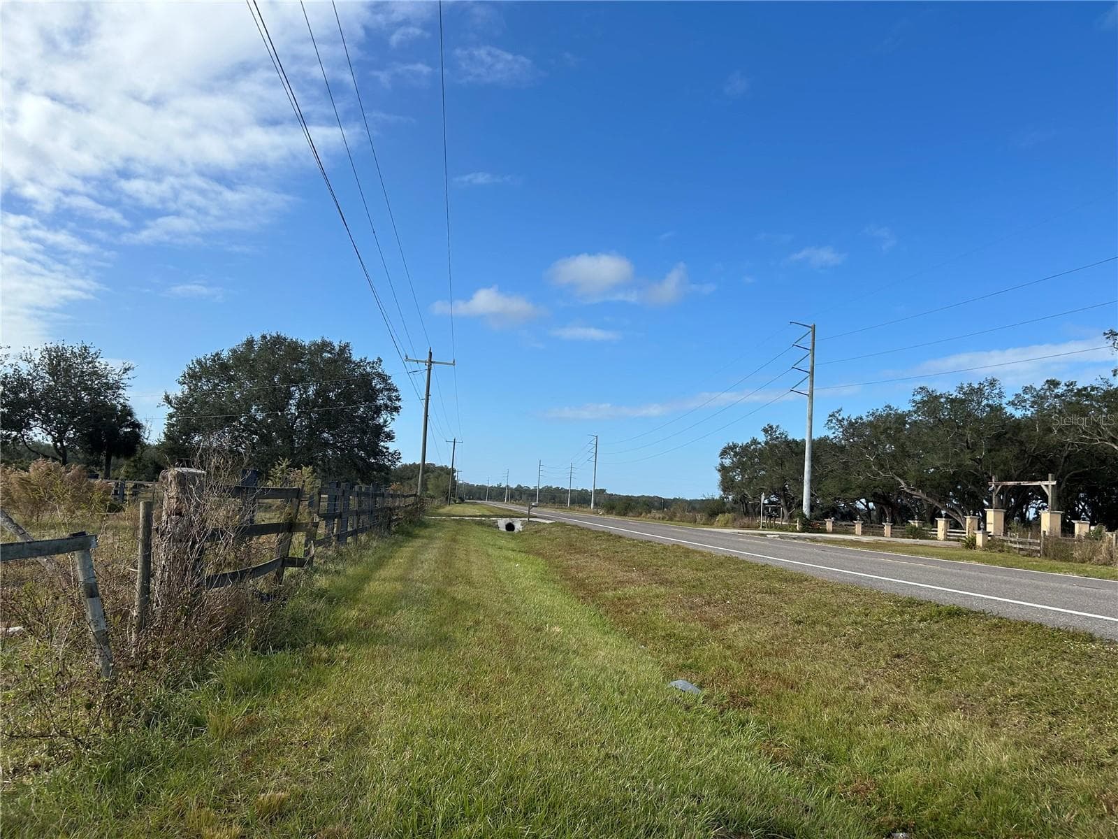 State Road 64 looking west - SR-64, ZOLFO SPRINGS