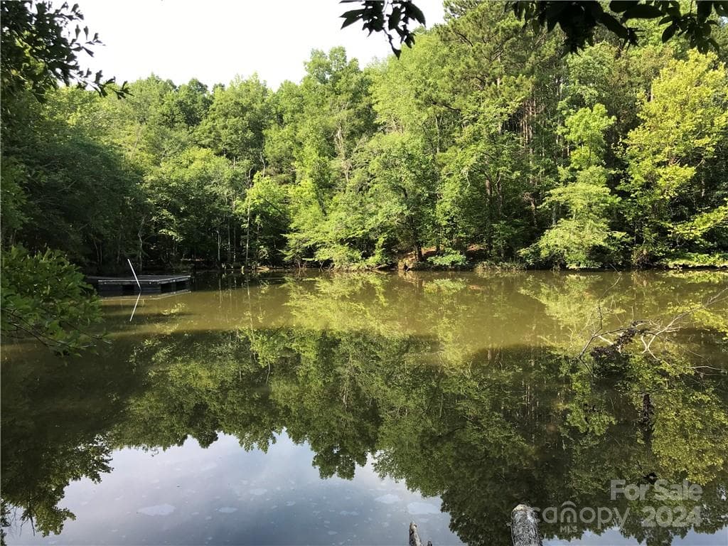 Lot at 2793 Catawba Road, Great Falls, photo 3 of 14