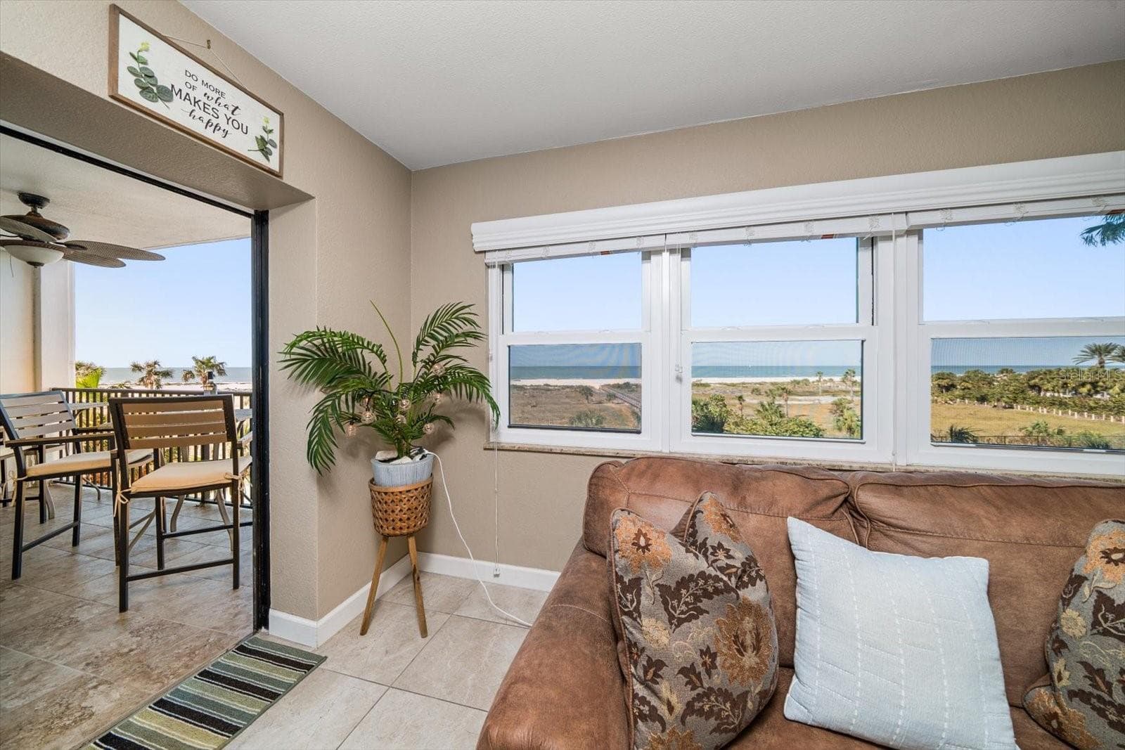 Condominium at 1230 GULF BLVD #402, CLEARWATER BEACH, photo 28 of 43