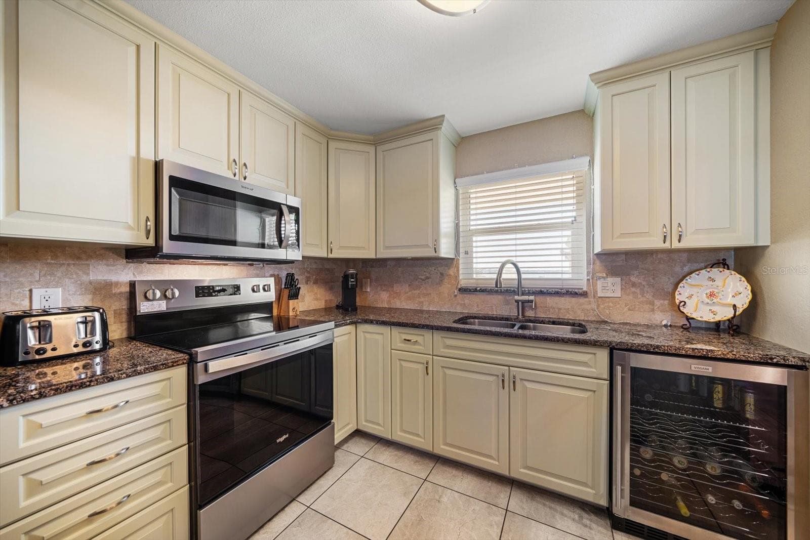 Condominium at 1230 GULF BLVD #402, CLEARWATER BEACH, photo 16 of 43