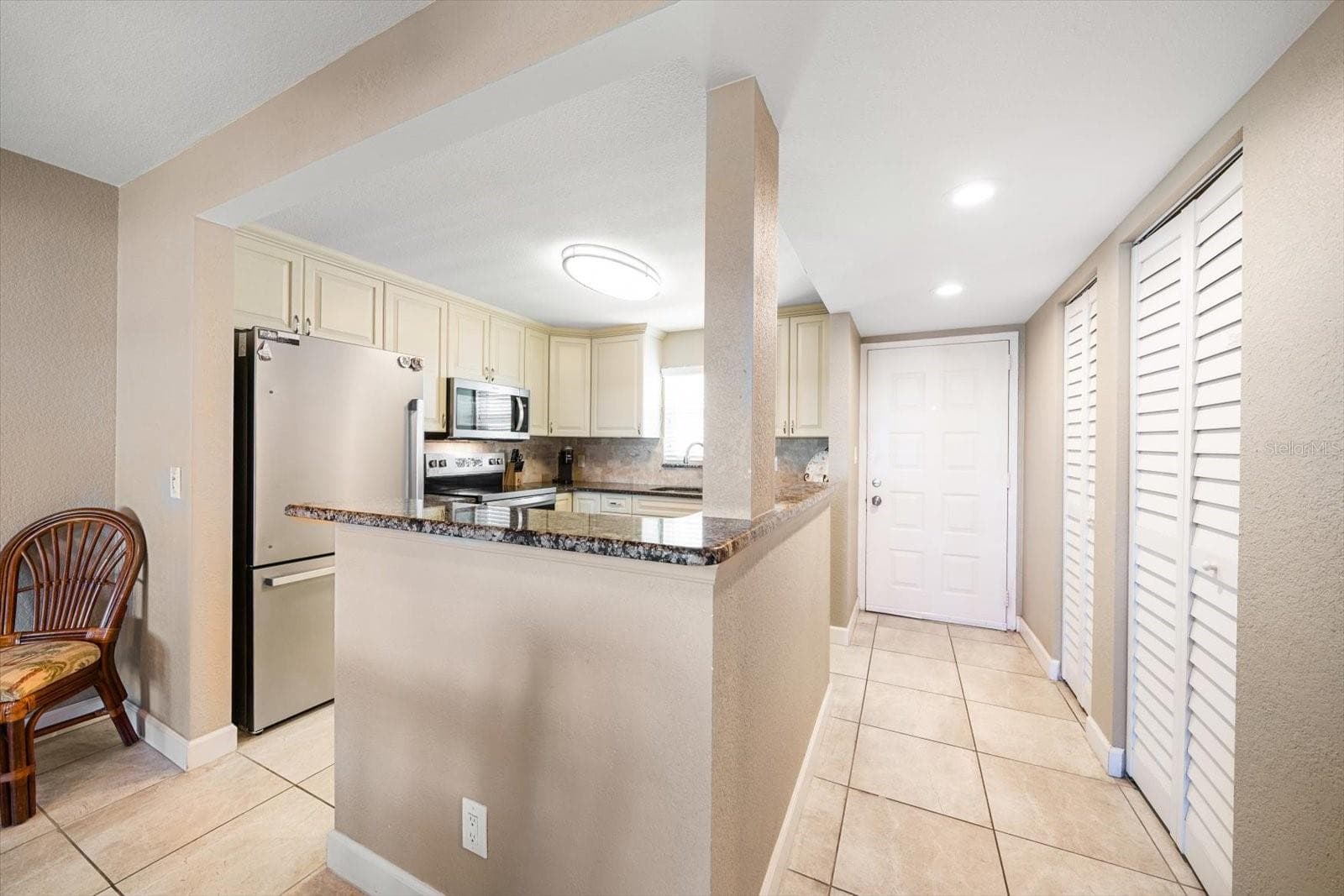 Condominium at 1230 GULF BLVD #402, CLEARWATER BEACH, photo 18 of 43