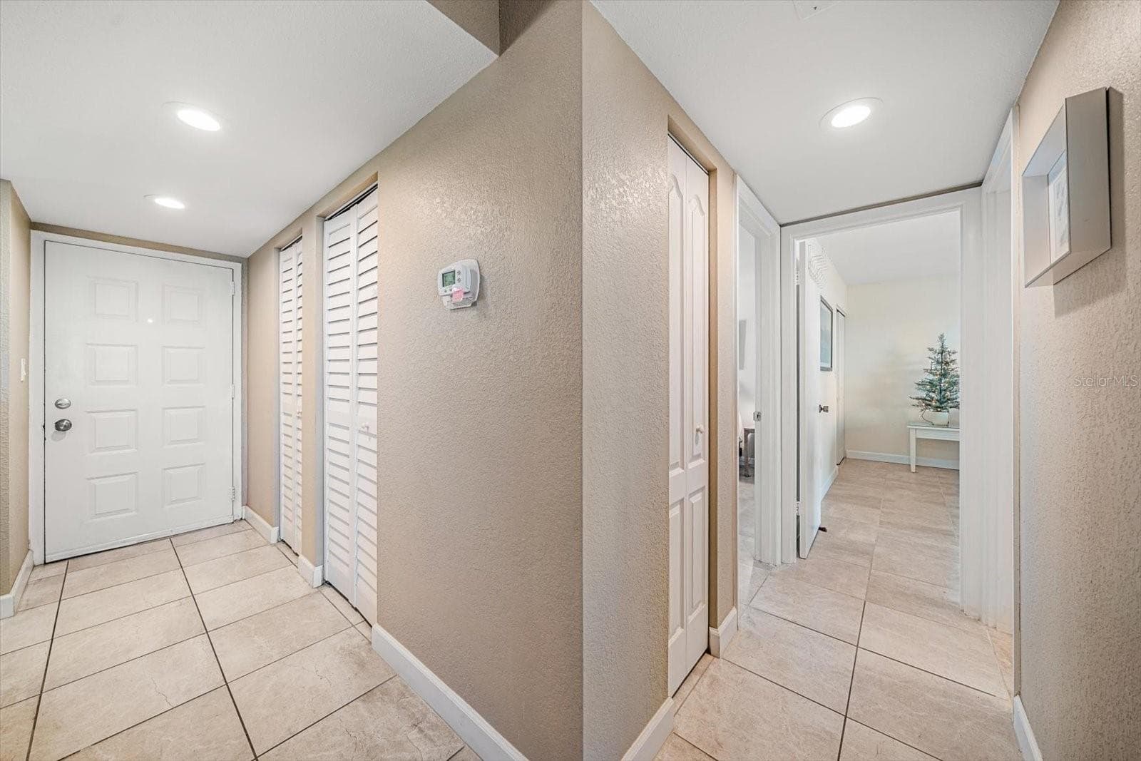 Condominium at 1230 GULF BLVD #402, CLEARWATER BEACH, photo 20 of 43