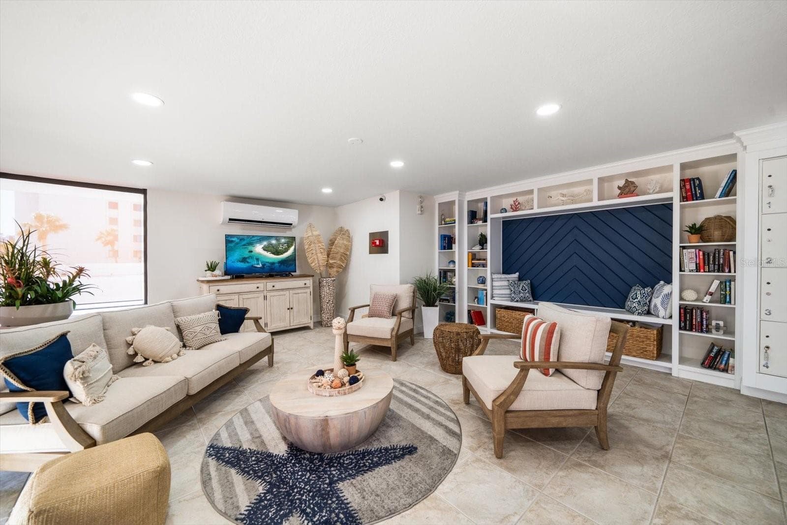 Condominium at 1230 GULF BLVD #402, CLEARWATER BEACH, photo 38 of 43