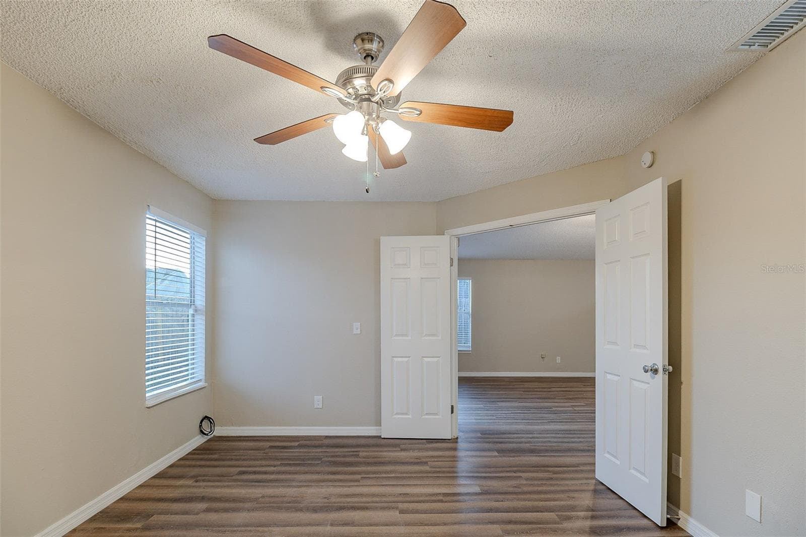 Single Family Residence at 5436 WOOD CROSSING ST, ORLANDO, photo 11 of 24