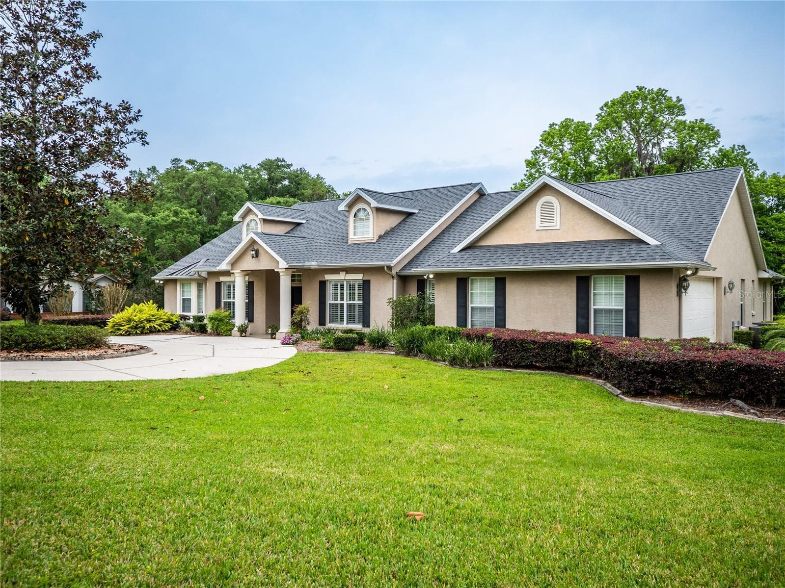 1945 SW 40TH PL