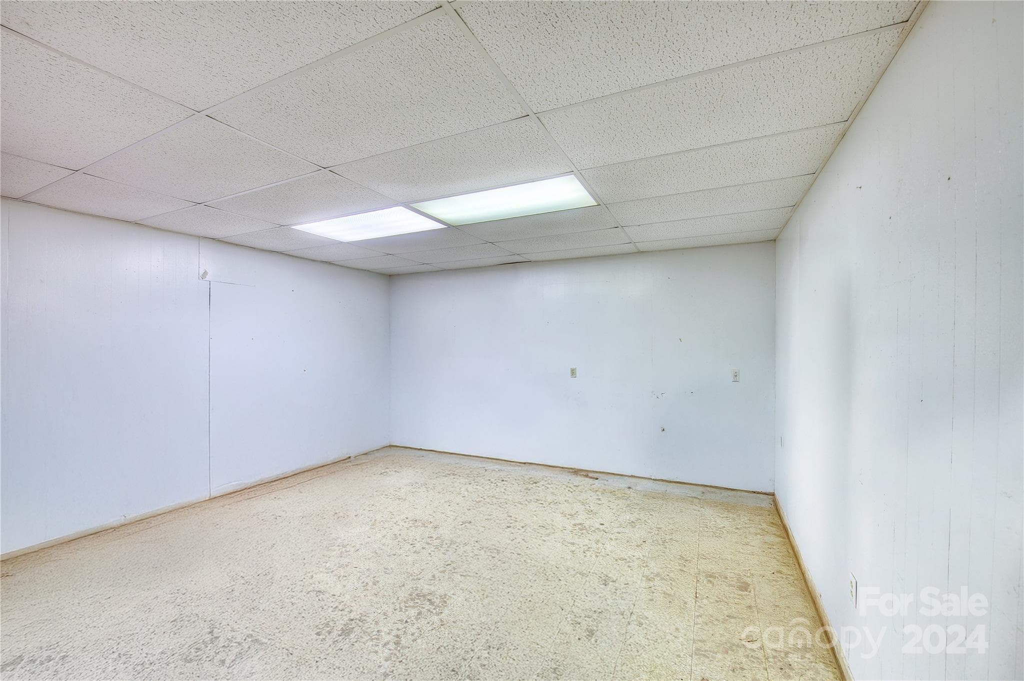 Office Area - 350 Henredon Road, Spruce Pine