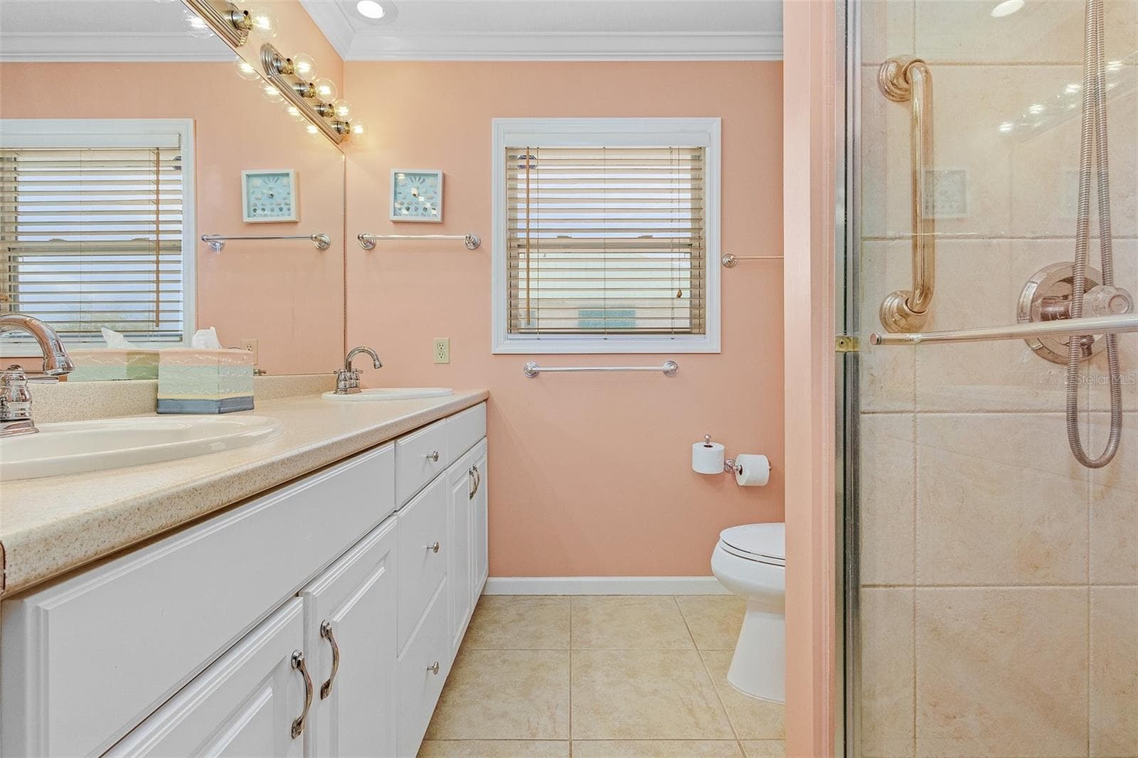 2nd floor bathroom - 140 BAY MAR DR, FORT MYERS BEACH