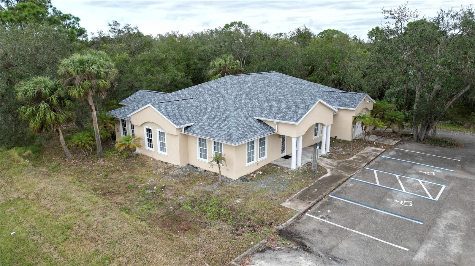 17880 TOLEDO BLADE BLVD