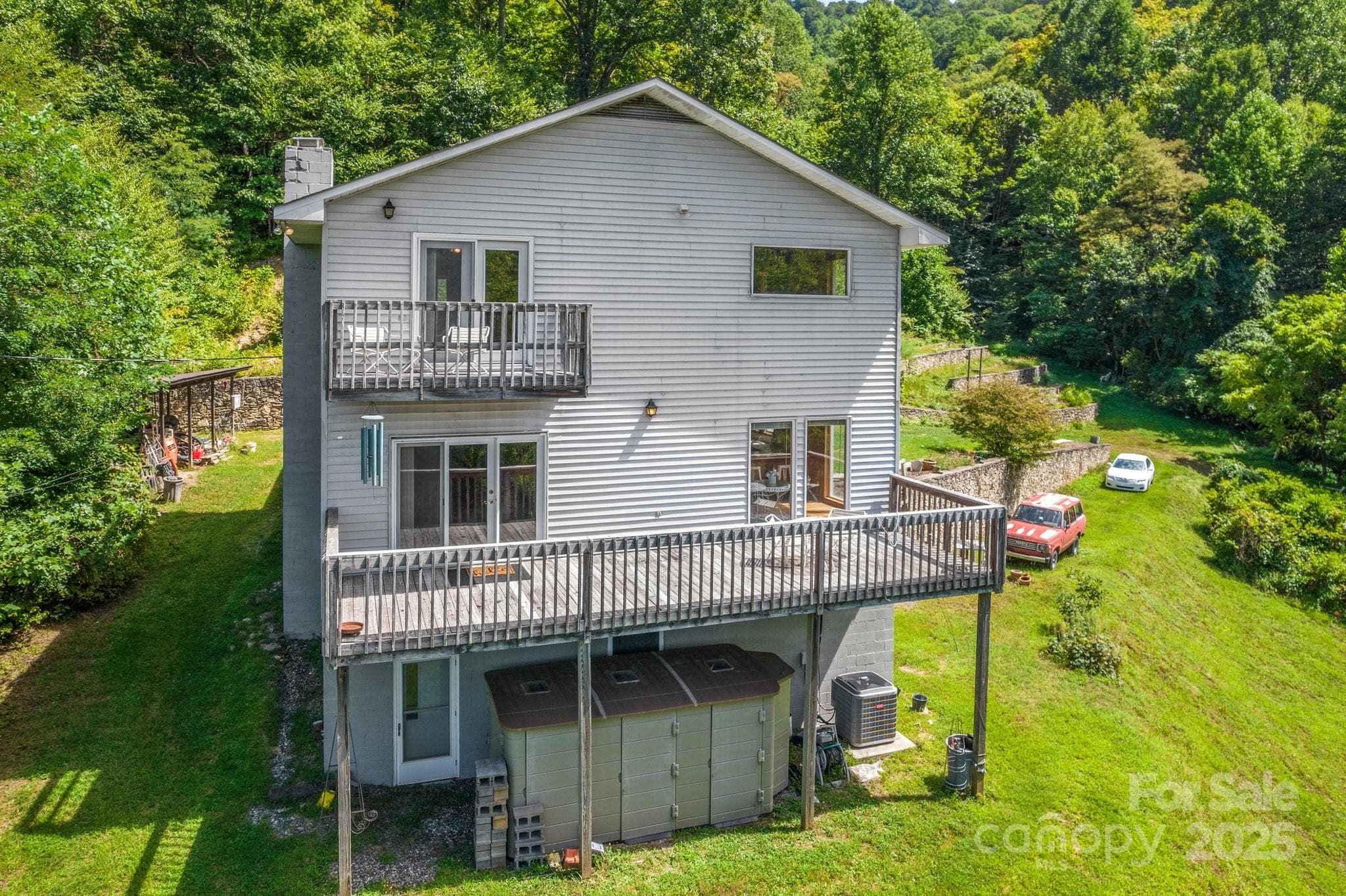 Single Family Residence at 505 Old Home Place Drive, Marshall, photo 5 of 46
