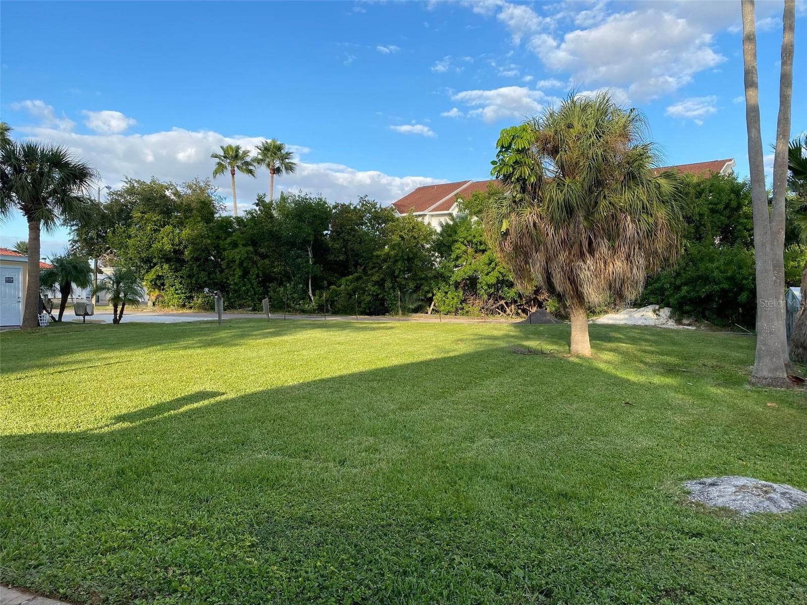 WHISPERING PINES DR