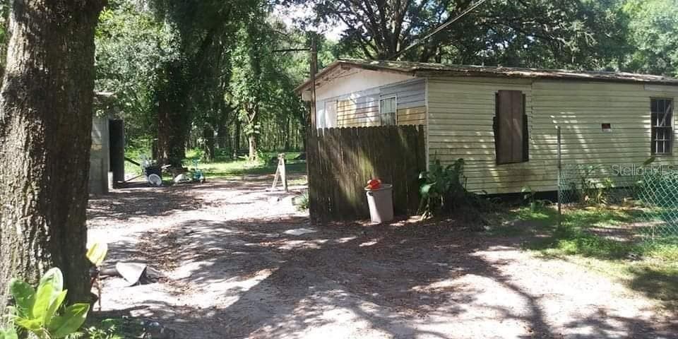 Mobile Home at 5410 ROBERSON RD, LAKELAND, photo 2 of 3