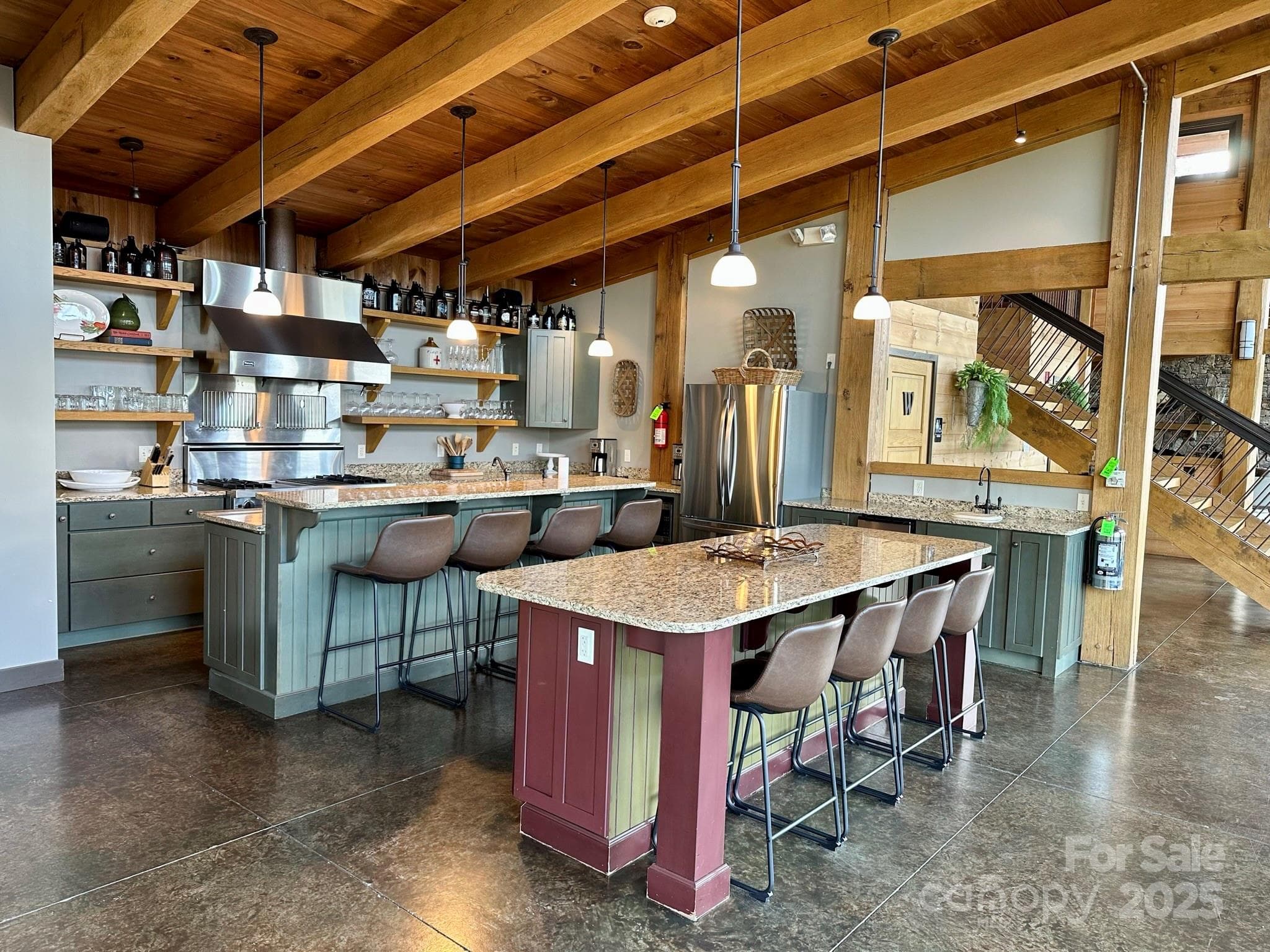 Gather with friends and family at the River Lodge! - Marshall