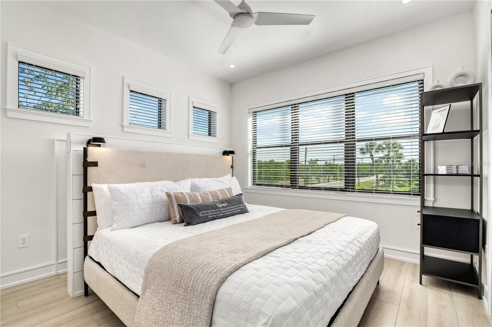 Single Family Residence at 171 MCKINLEY DR, SARASOTA, photo 20 of 69