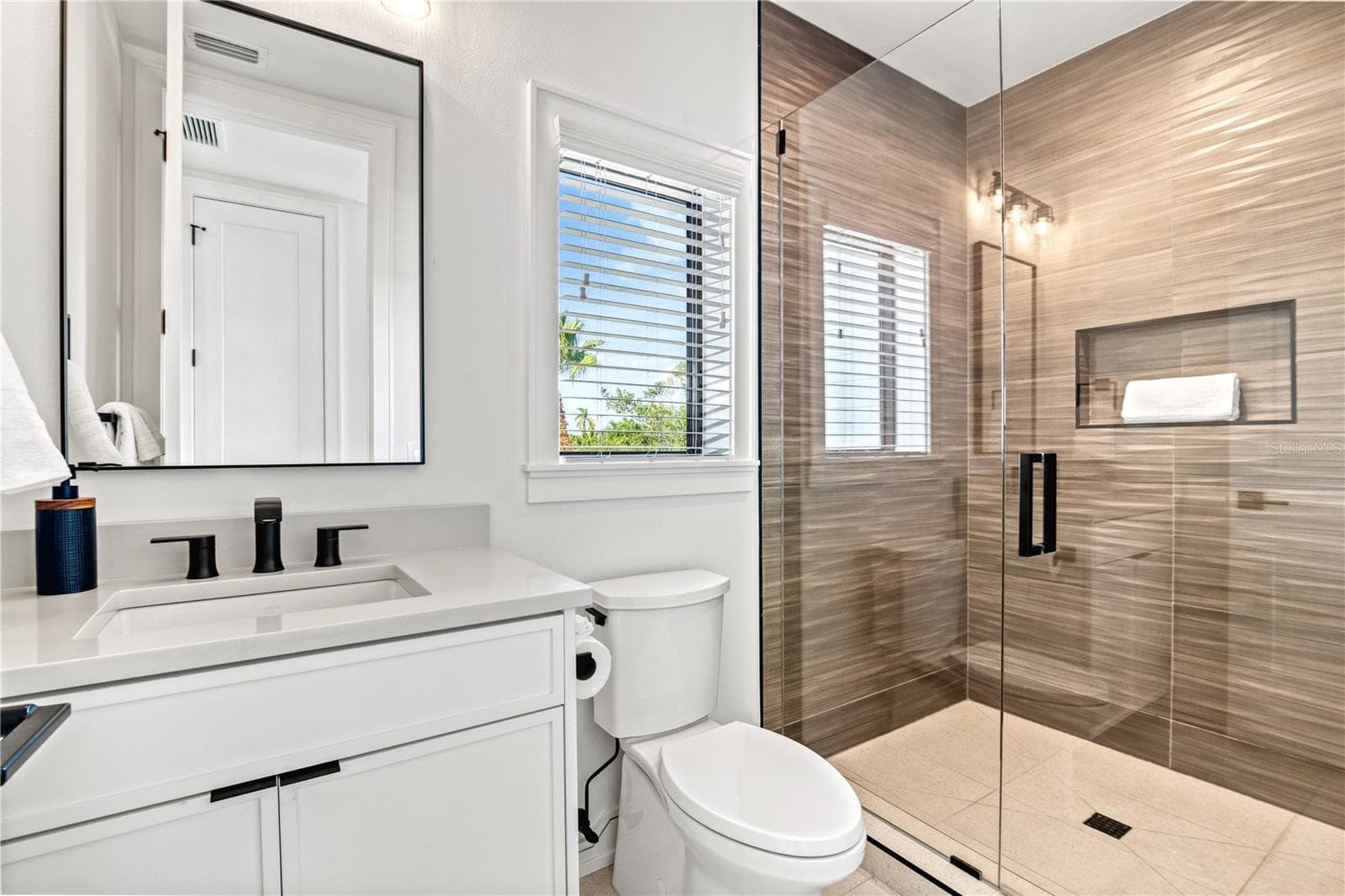 Single Family Residence at 171 MCKINLEY DR, SARASOTA, photo 24 of 69
