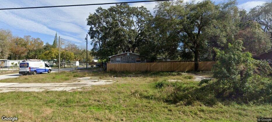 7002 CREEK DR