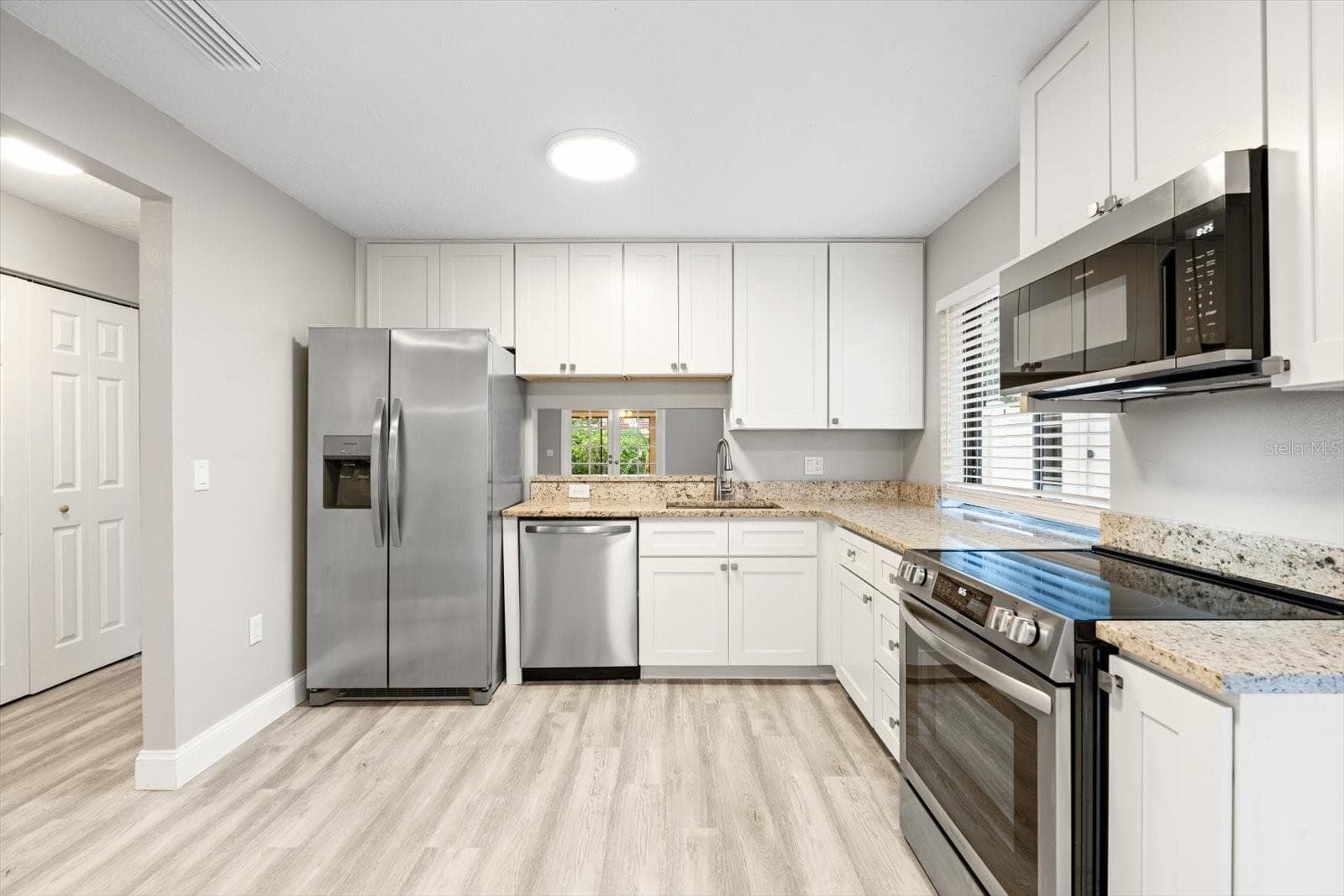 NEW KITCHEN - 6401 PELICAN DR #80A, BRADENTON