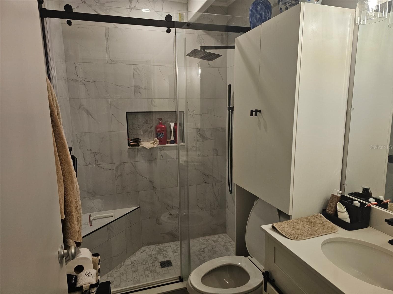 Villa at 915 CLUB CIR, LAKESHORE, photo 7 of 35