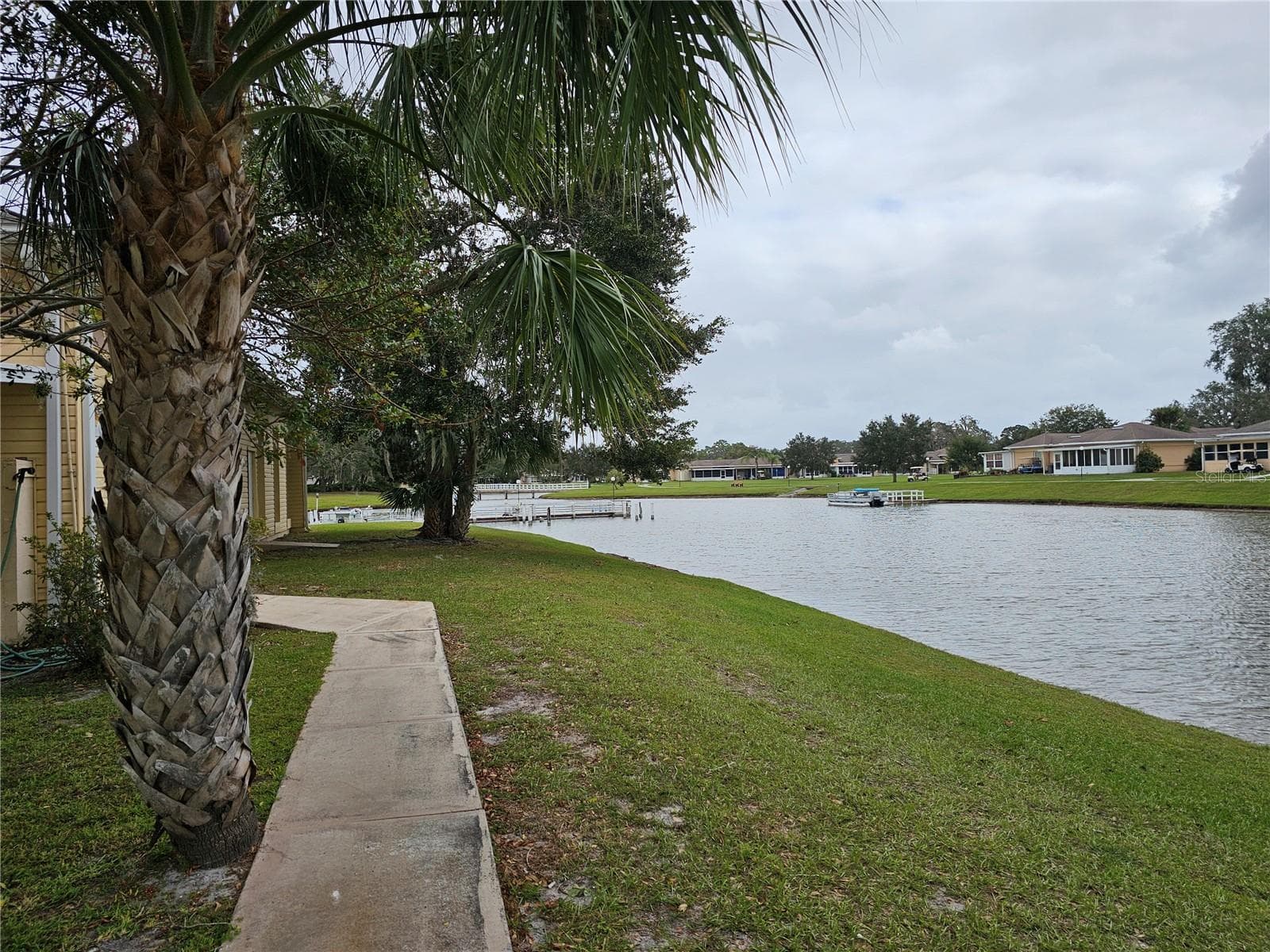 Villa at 915 CLUB CIR, LAKESHORE, photo 14 of 35
