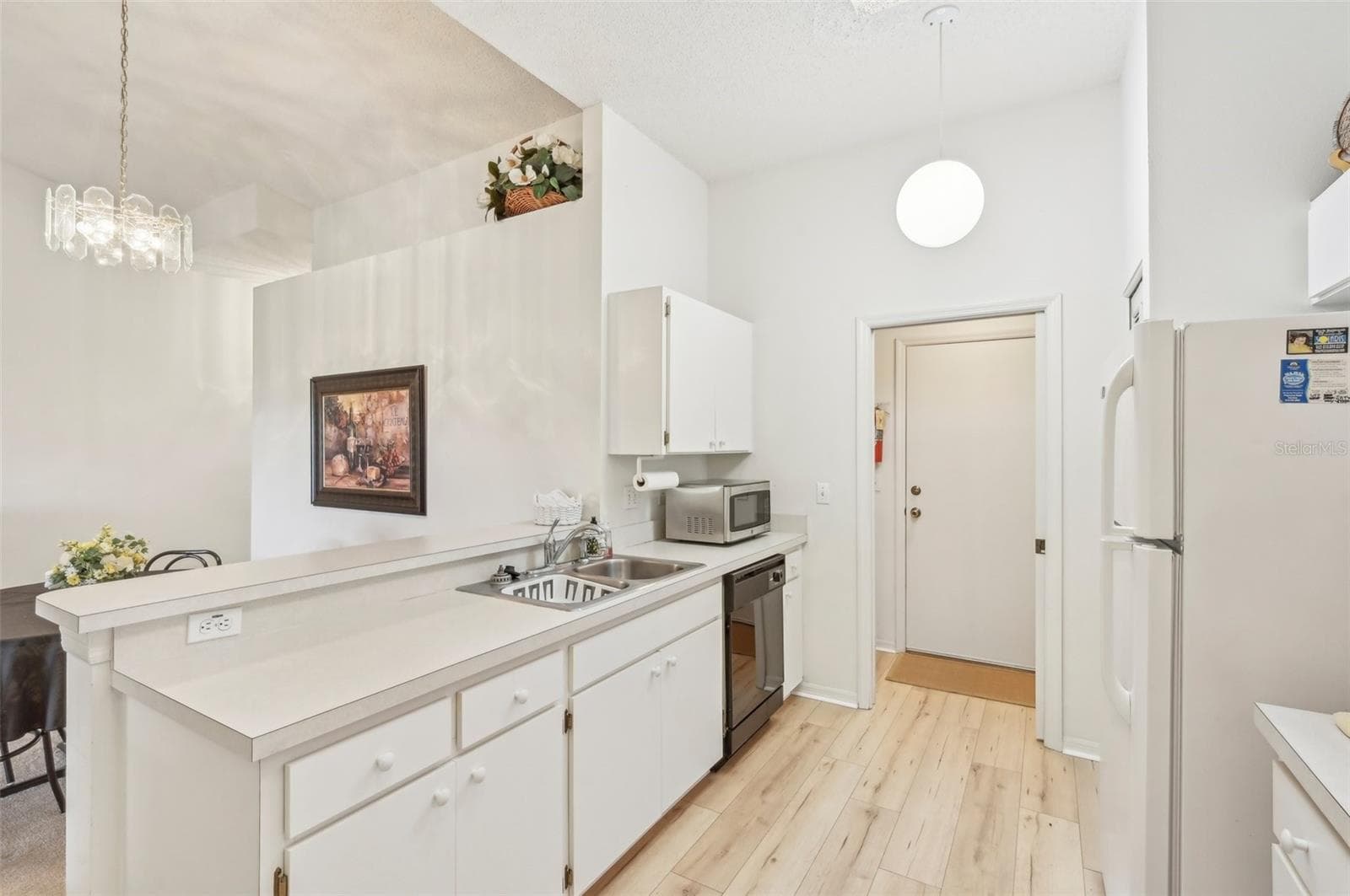 Condominium at 2315 NEW ORCHARD CT, SUN CITY CENTER, photo 14 of 57