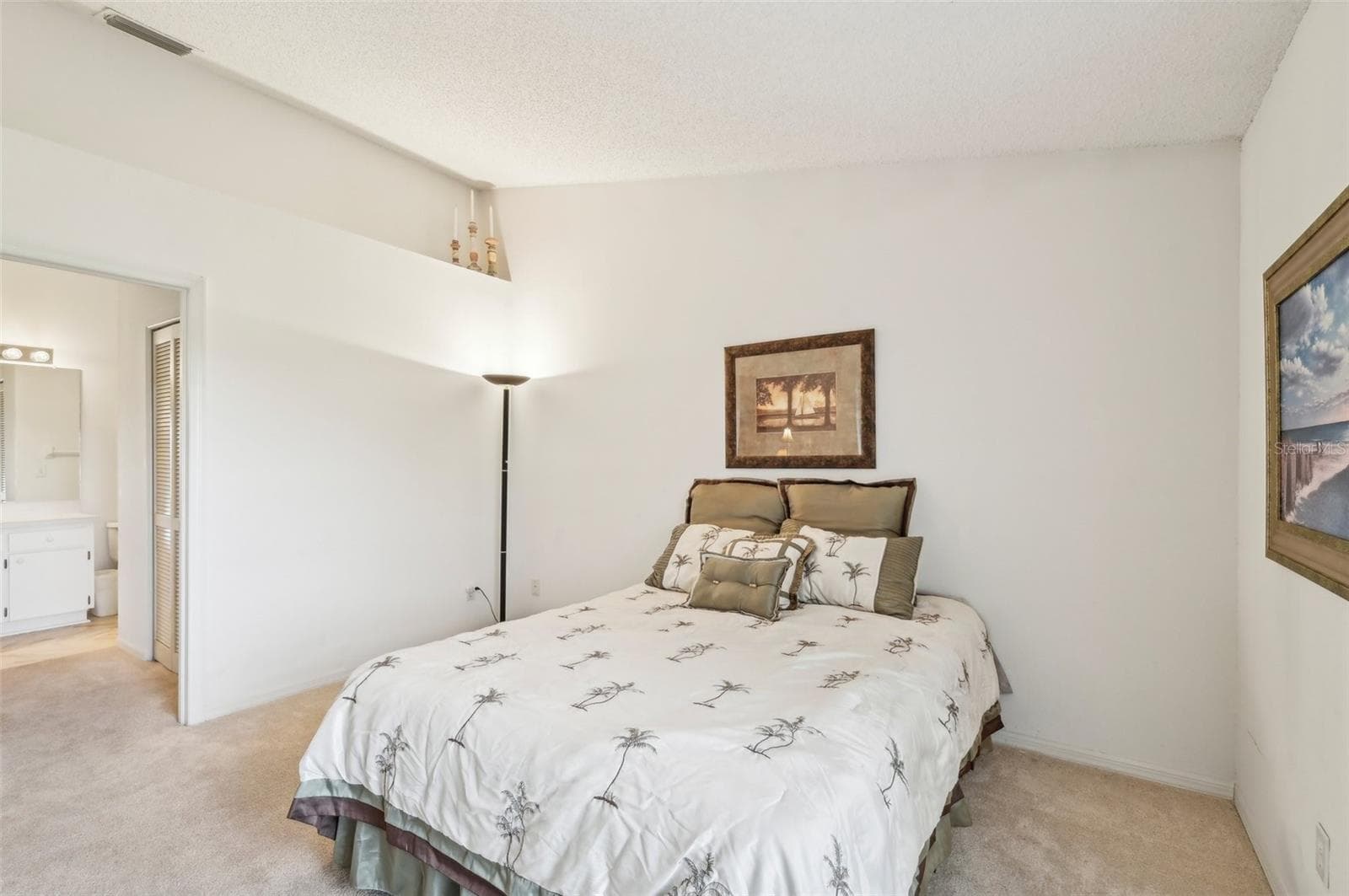 Condominium at 2315 NEW ORCHARD CT, SUN CITY CENTER, photo 16 of 57