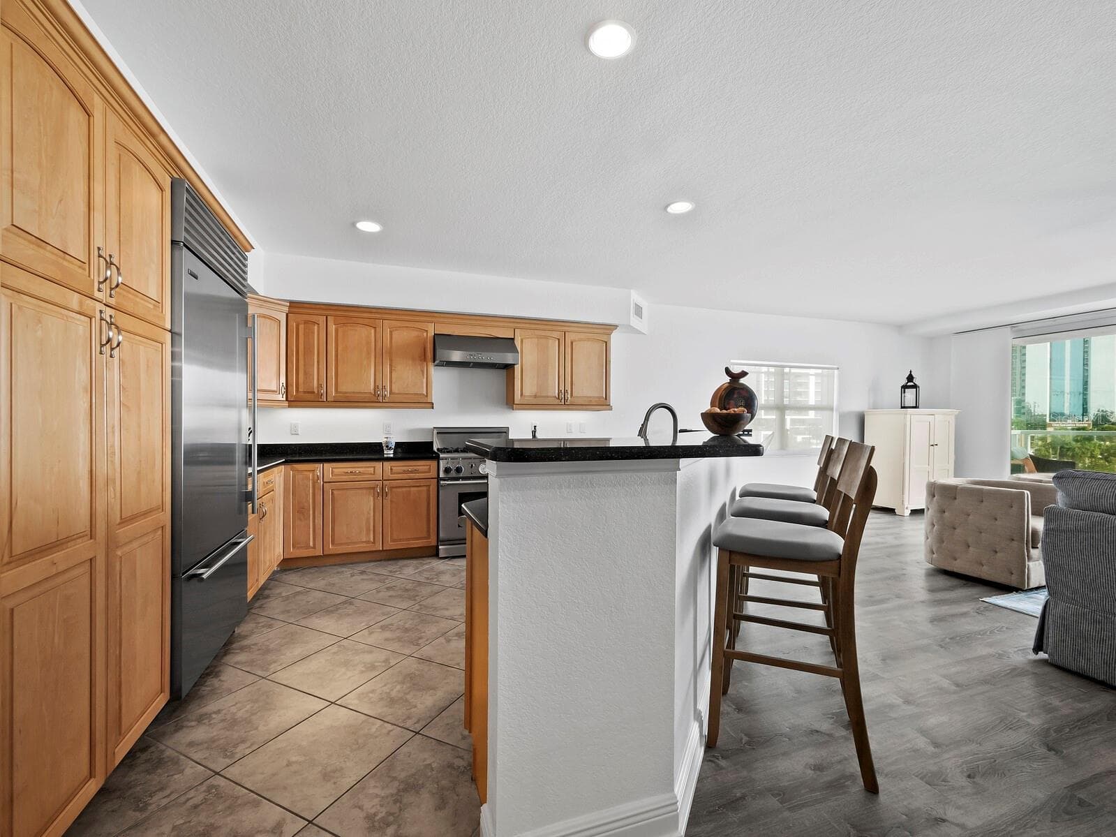Condominium at 650 GOLDEN GATE PT #401, SARASOTA, photo 16 of 50
