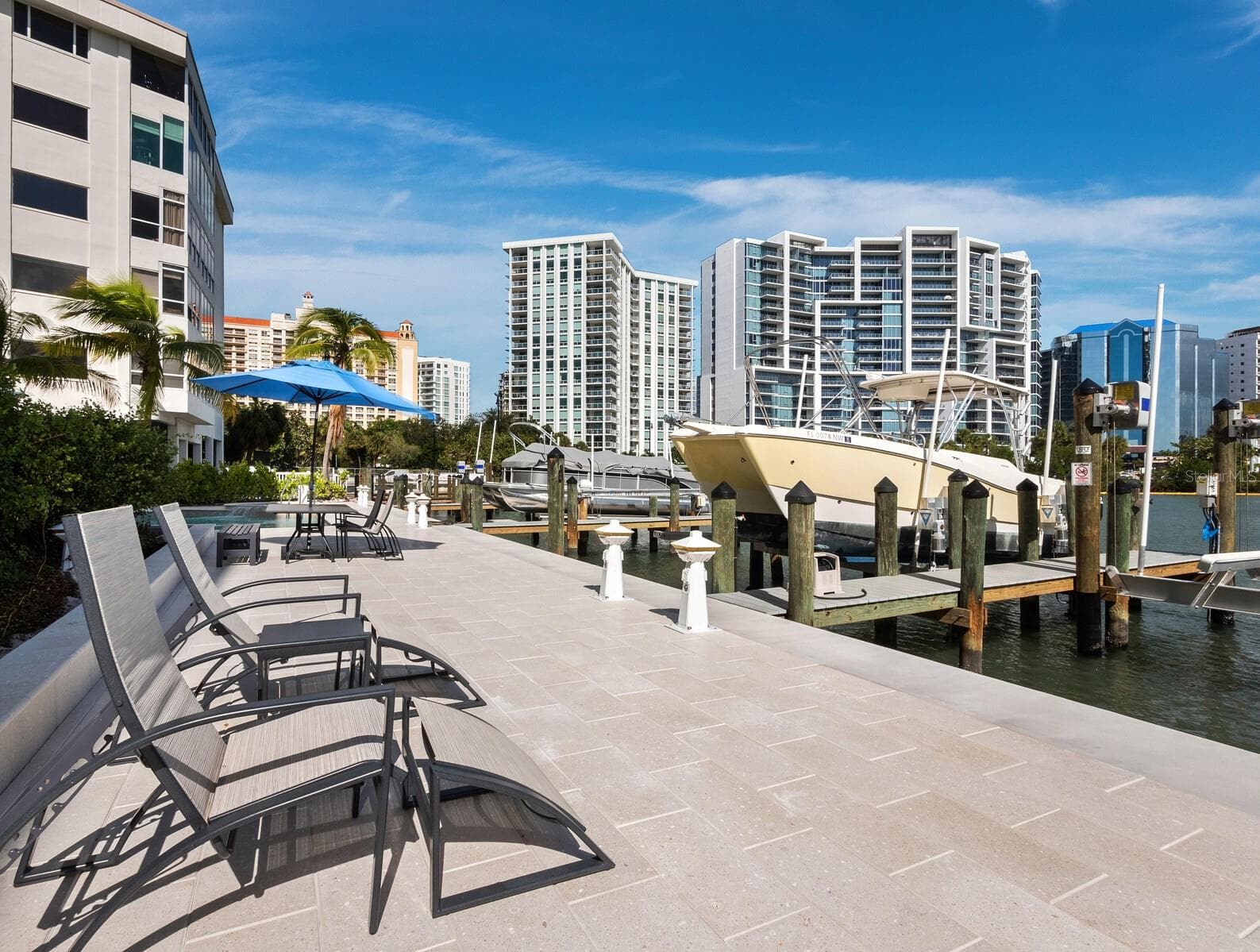 Condominium at 650 GOLDEN GATE PT #401, SARASOTA, photo 33 of 50
