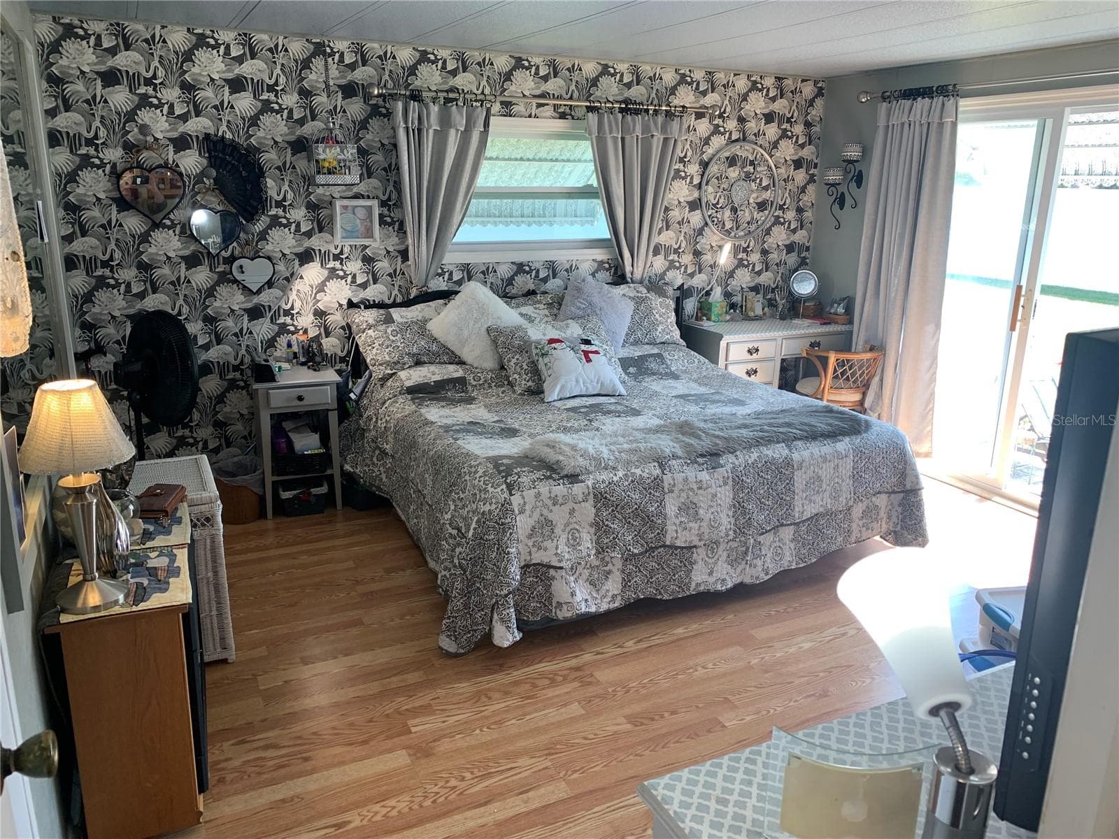 Mobile Home at 10456 PEACEFUL DR, LARGO, photo 15 of 24