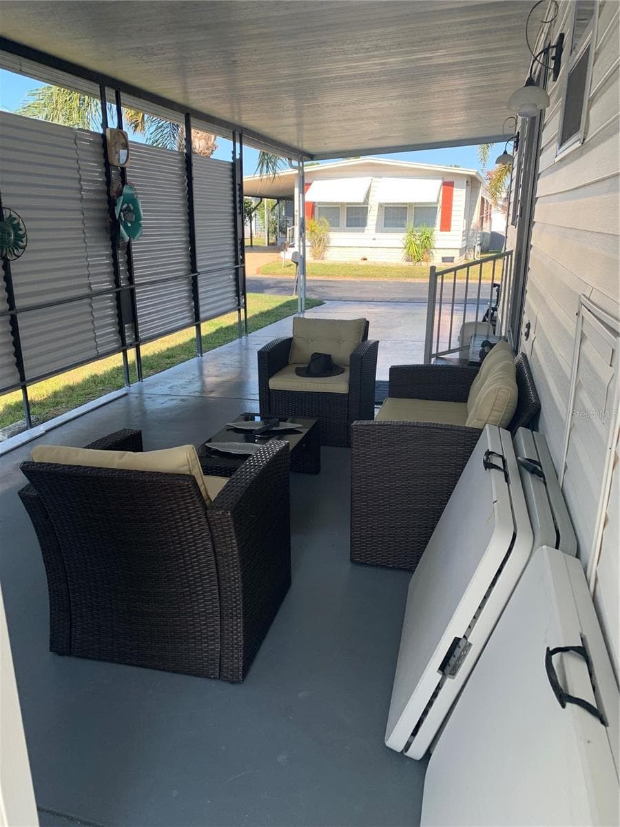 Mobile Home at 10456 PEACEFUL DR, LARGO, photo 21 of 24