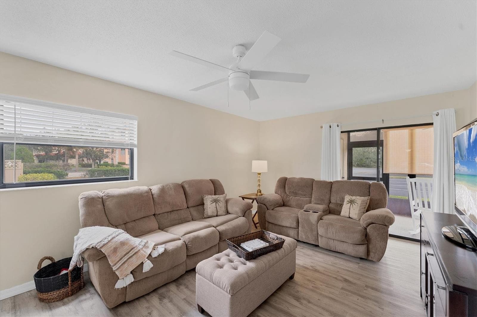 Condominium at 104 CAPRI ISLES BLVD #112, VENICE, photo 6 of 43