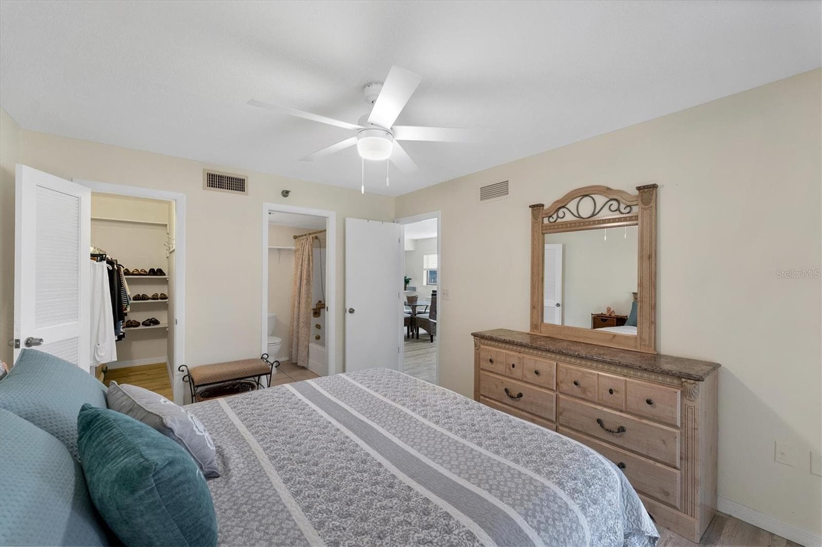 Condominium at 104 CAPRI ISLES BLVD #112, VENICE, photo 16 of 43